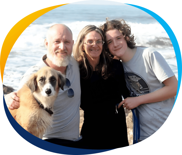 Sharkz Aquatics Family-min Edward, Ilse & Etahn Holden Smith